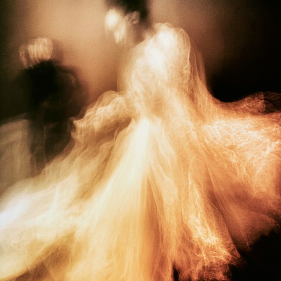 Golden Blur — Concept Visual Identity