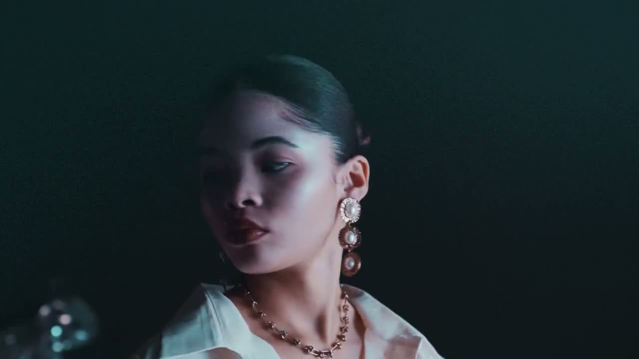 Behind The Scenes — Campaign And Editorial